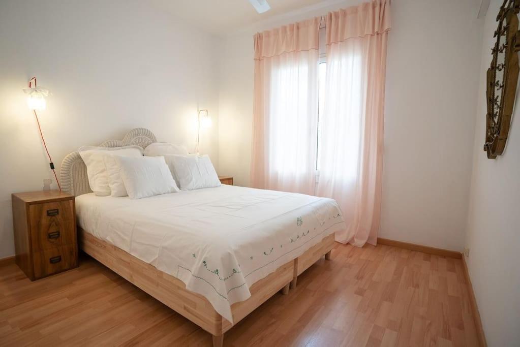 Stunning Designer 2 Bed Apt In Glorious Gracia Leilighet Barcelona Eksteriør bilde